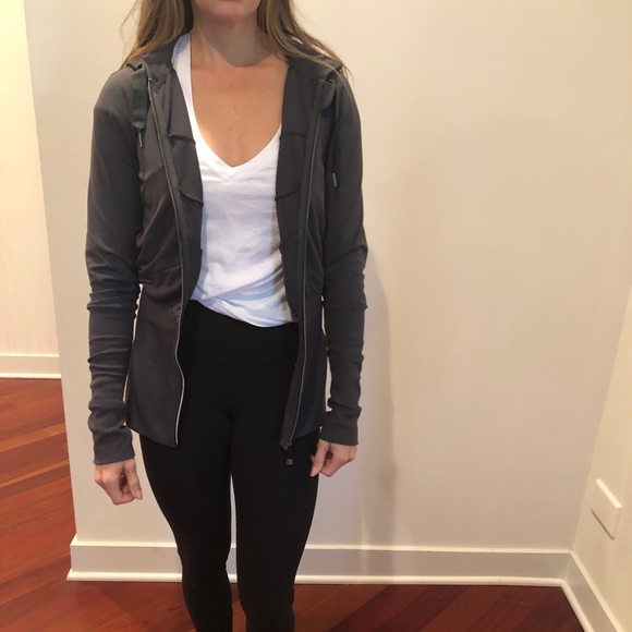 RARE  Lululemon Zip-Up Fitted Stretch Jacket Rare - Picture 4 of 7